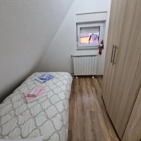 Apartament Cica